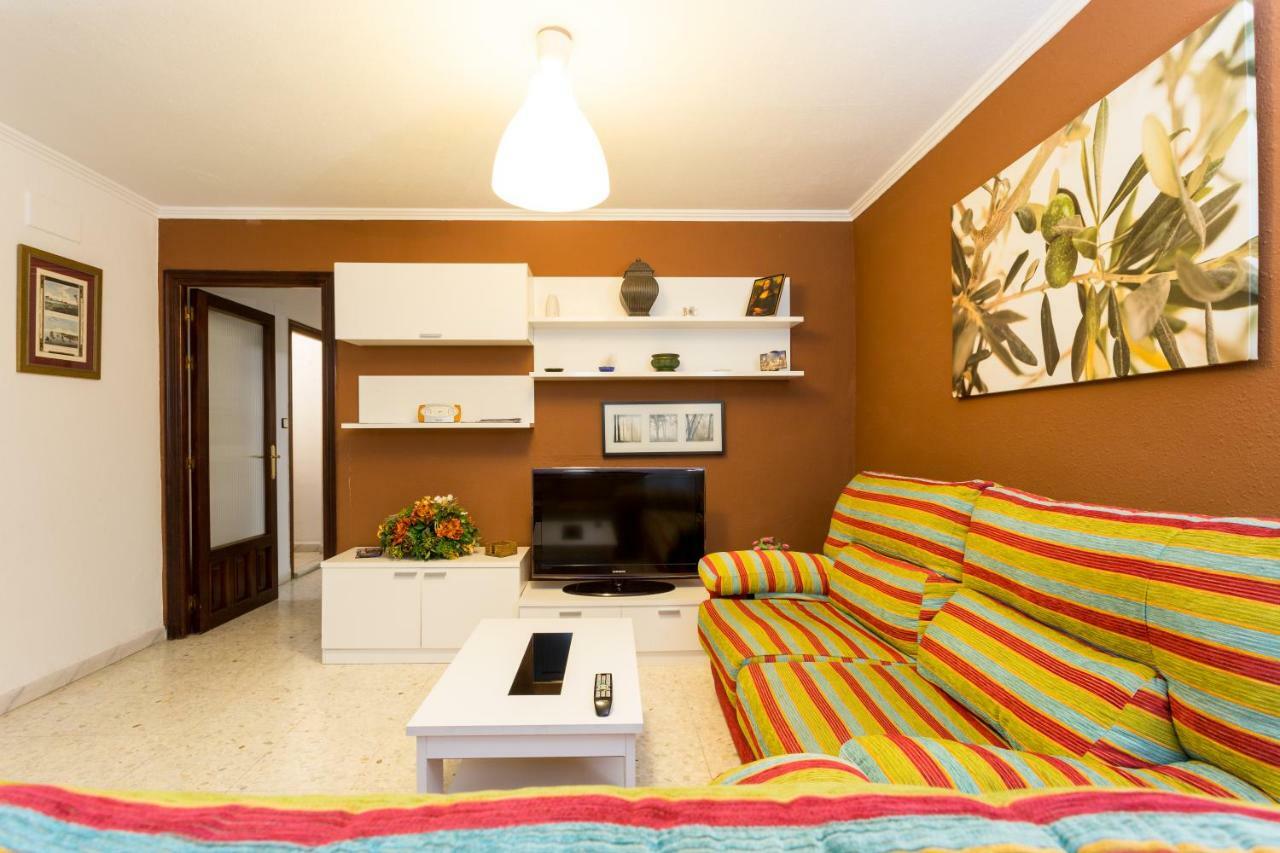 Holi-Rent Albareda Sevilha Exterior foto