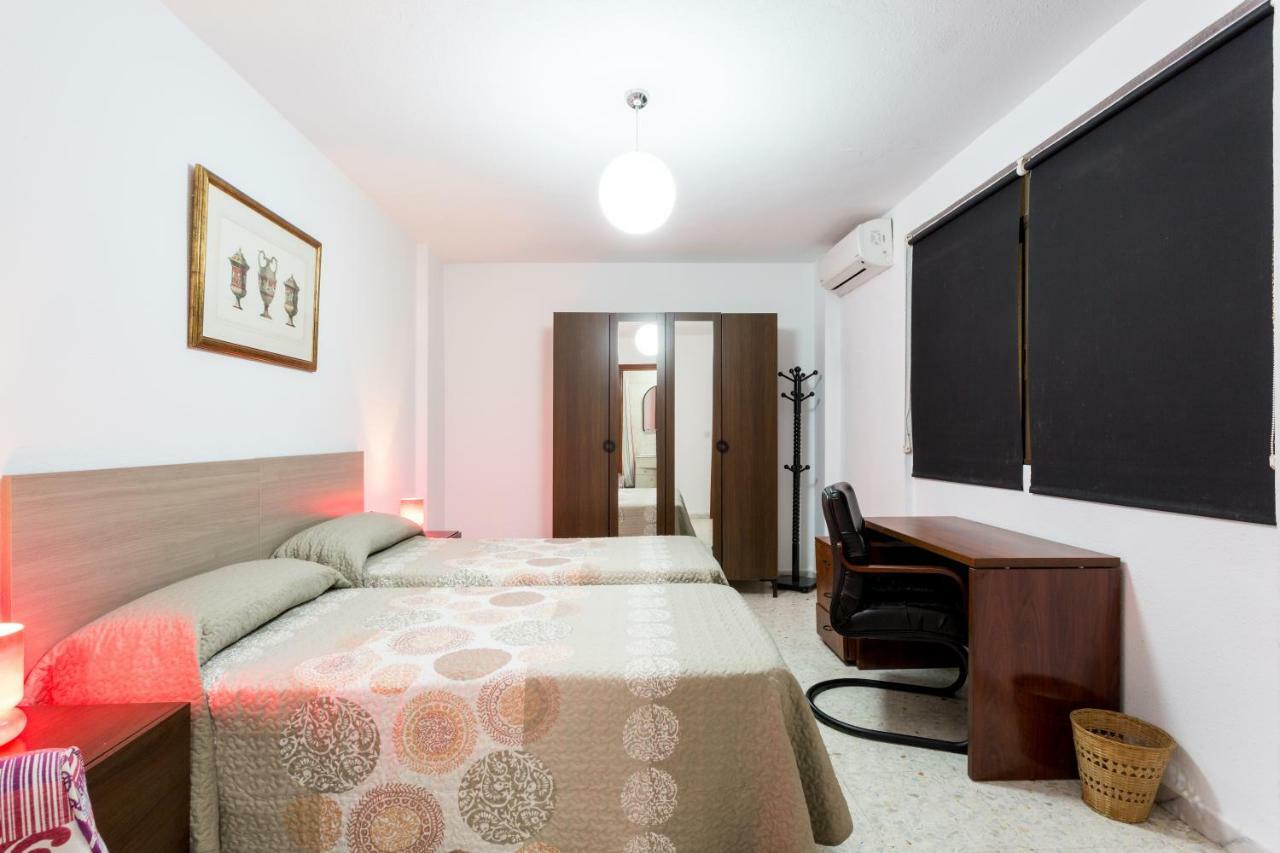 Holi-Rent Albareda Sevilha Exterior foto
